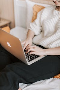 The Magic of Compound Interest: How to Turn $100 into $1,000